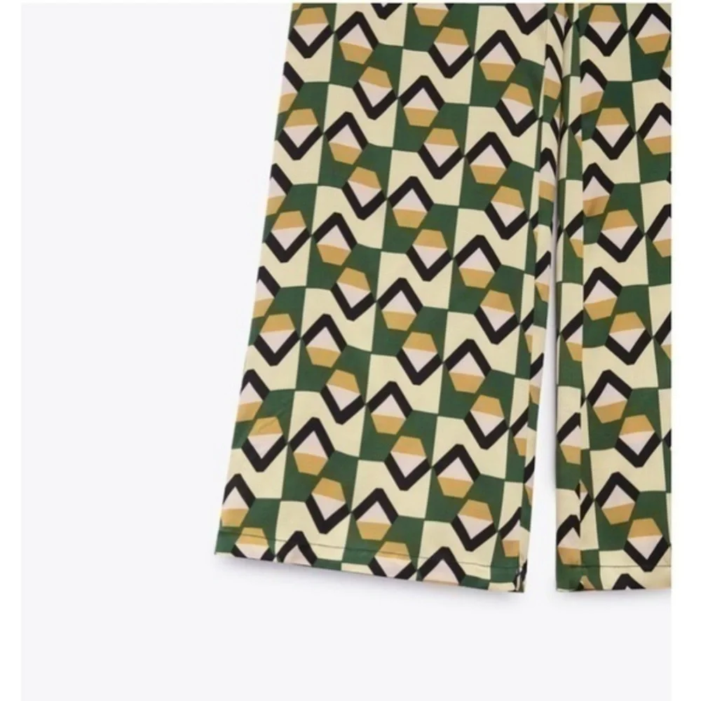 New Zara | Green Bohemian Retro Print Highrise Pants - Picture 9 of 12